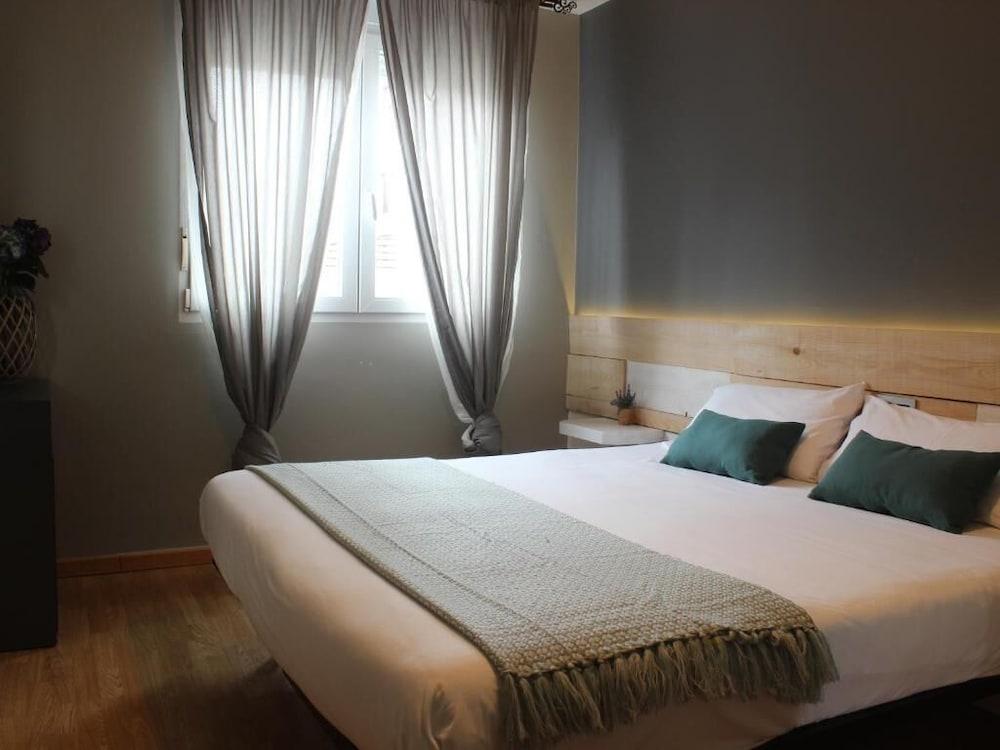 Hotel Alda Estacion Vigo Esterno foto