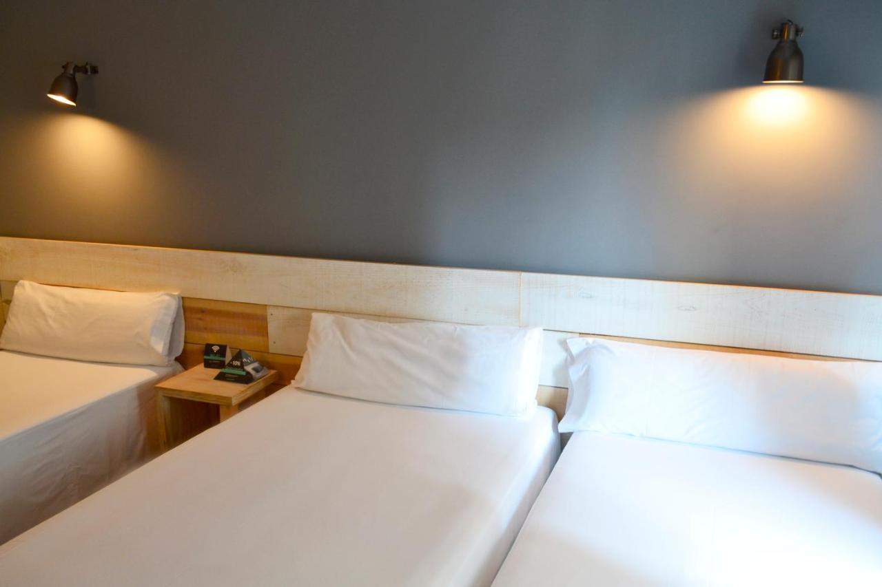 Hotel Alda Estacion Vigo Esterno foto